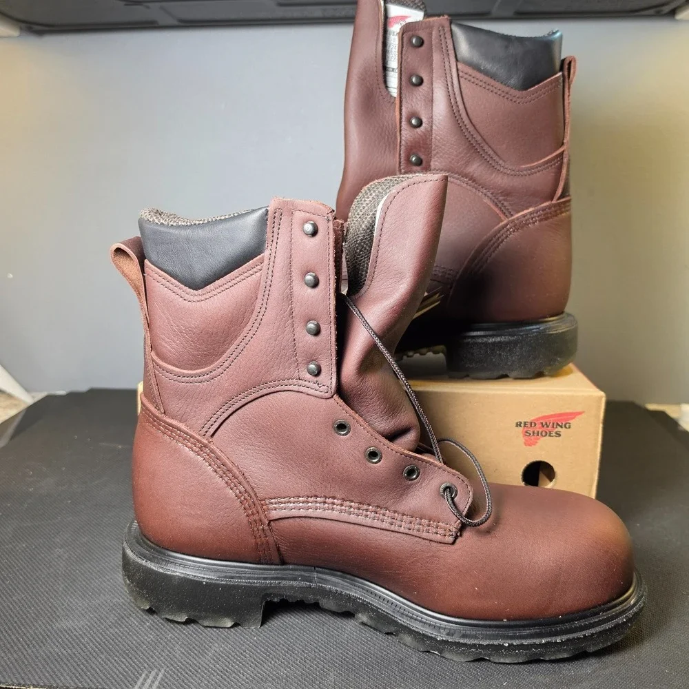 New RED WING  2414 Men 11.5 D Waterproof Steel Toe (ESR) Slip Resistant Gore-Tex